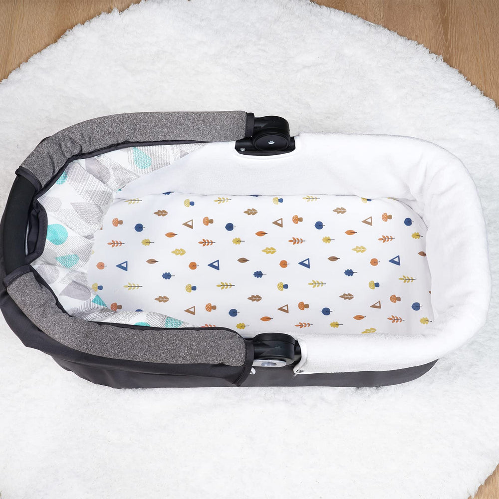 David's Kids bassinet-sheet-elastic-secure-fit ensures the sheet stays flat and snug.
