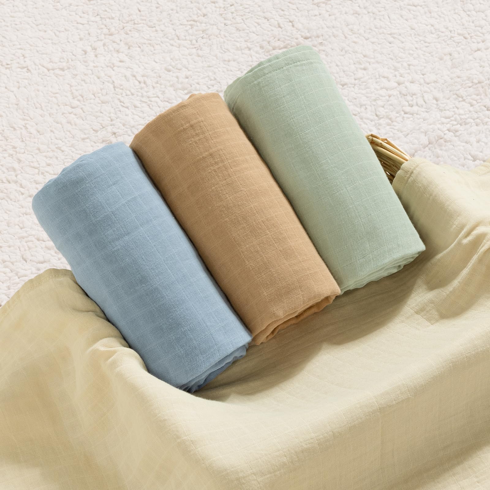 Machine washable care label on David's Kids blanket emphasizes easy cleaning.