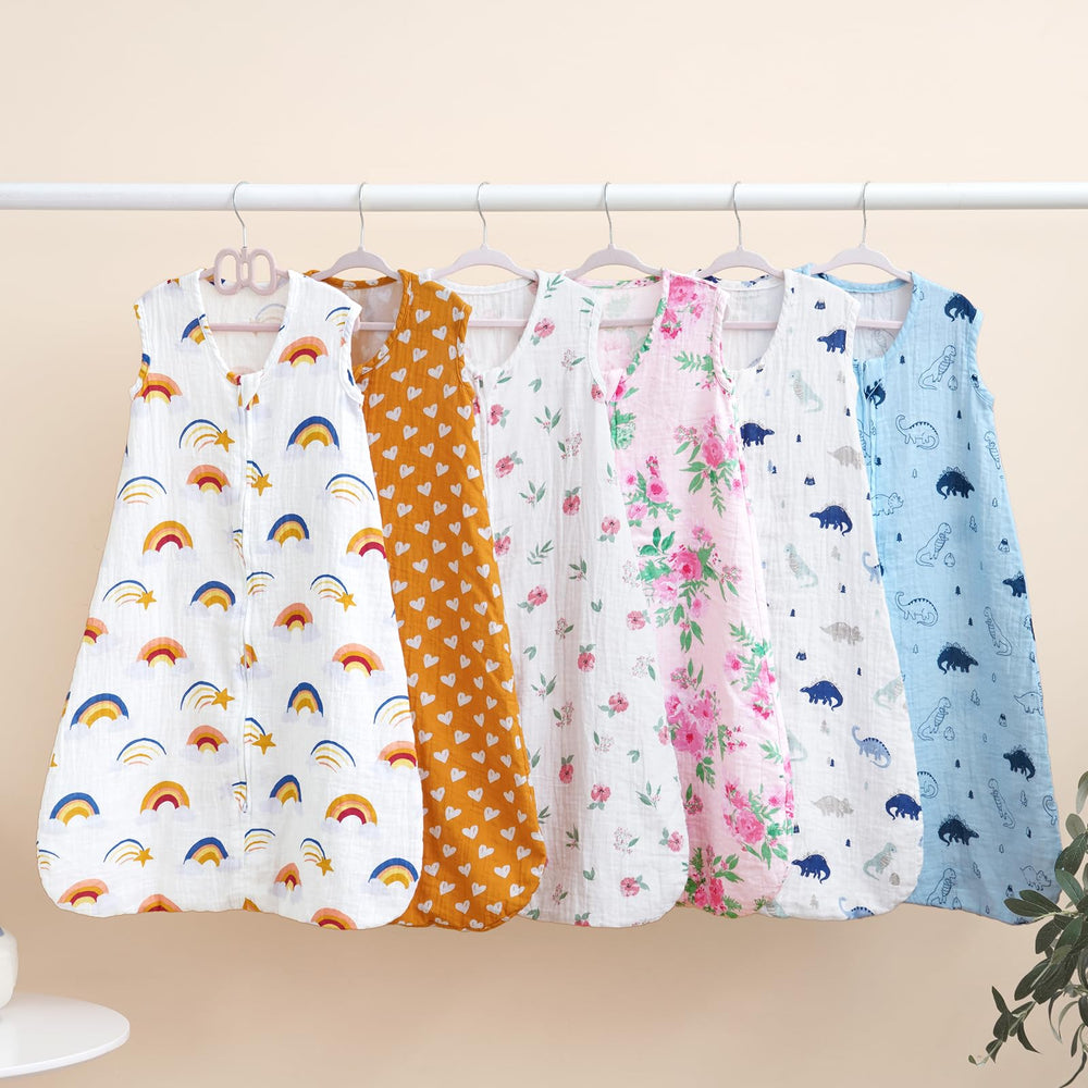 David's Kids sleep sack features a playful dinosaur print for baby smiles.