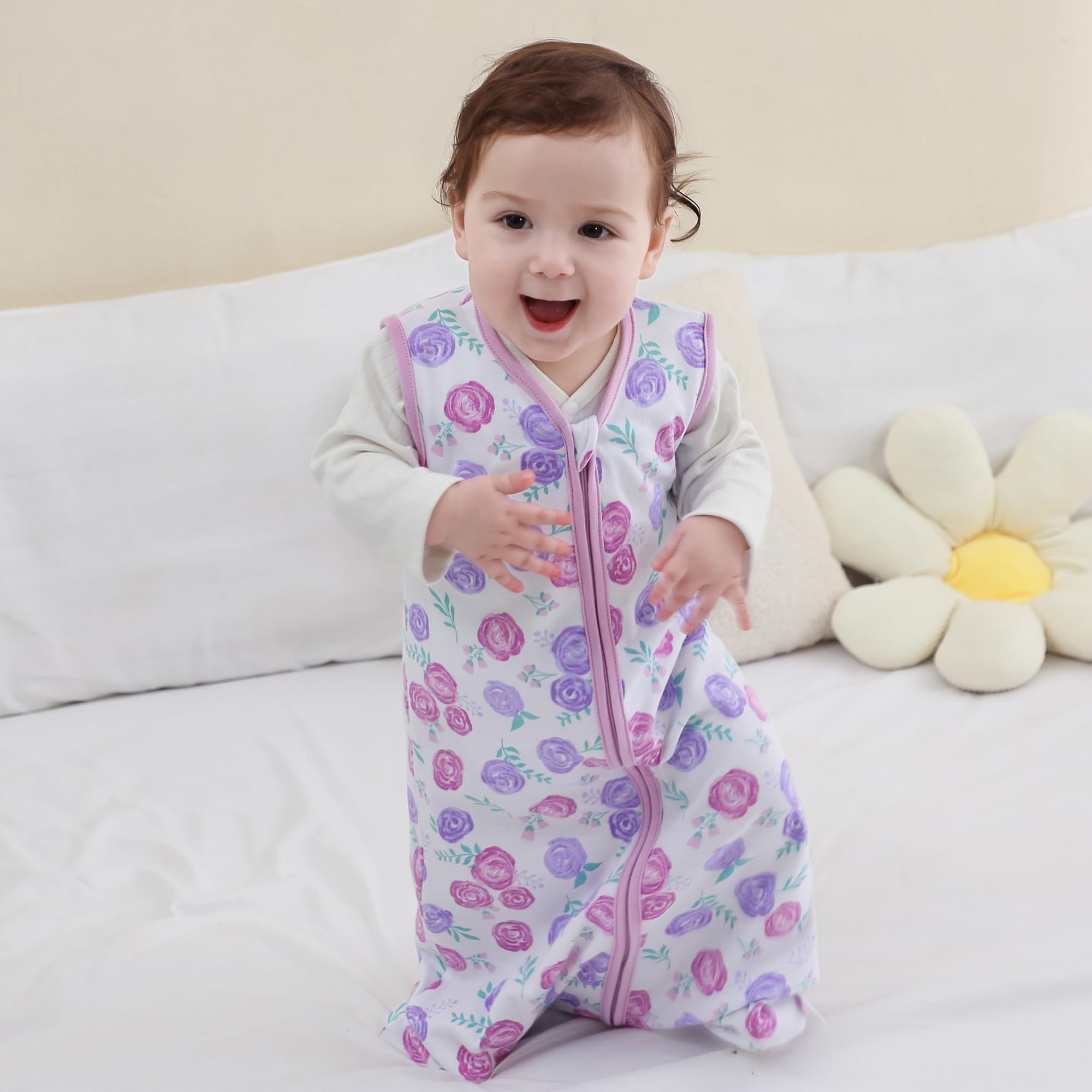 OEKO-TEX certified DaysU sleep sack ready for all-season use