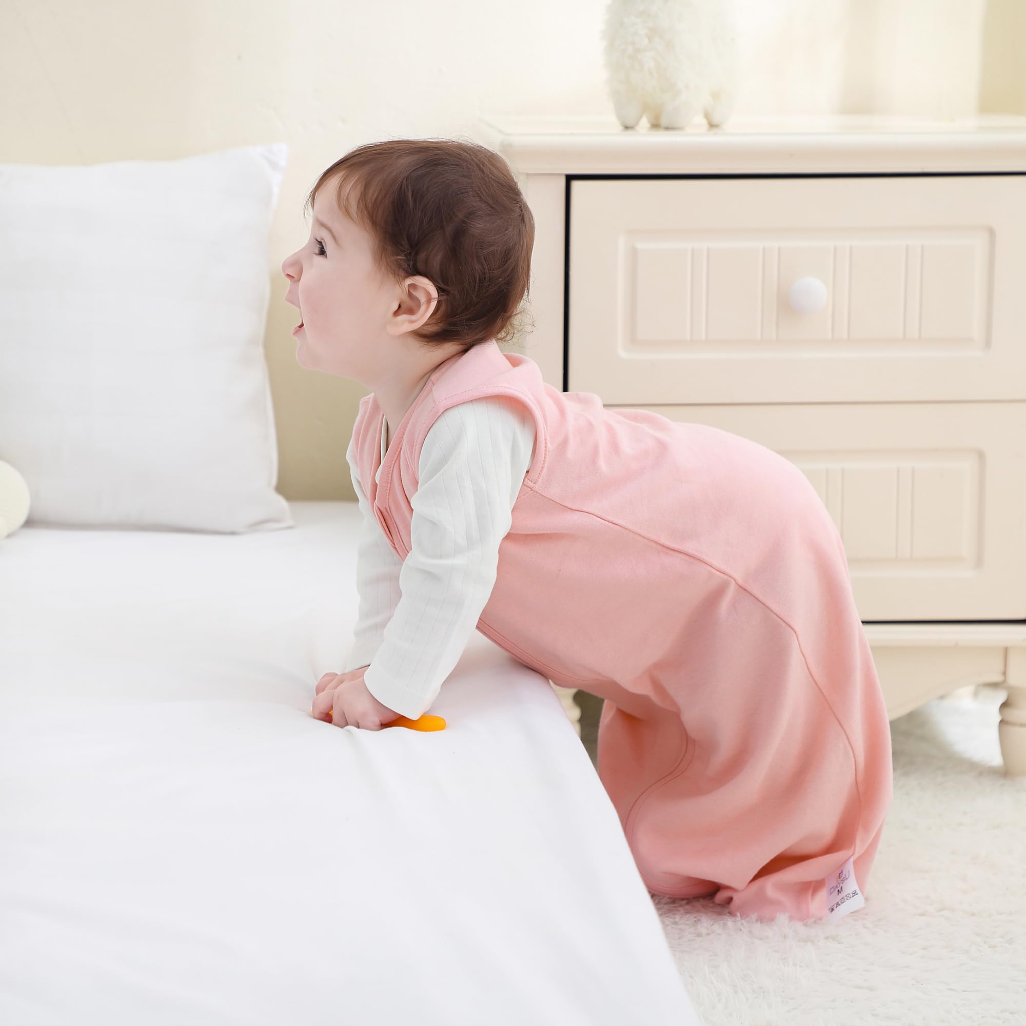 DaysU portable wearable blanket ideal for crib, stroller, or travel