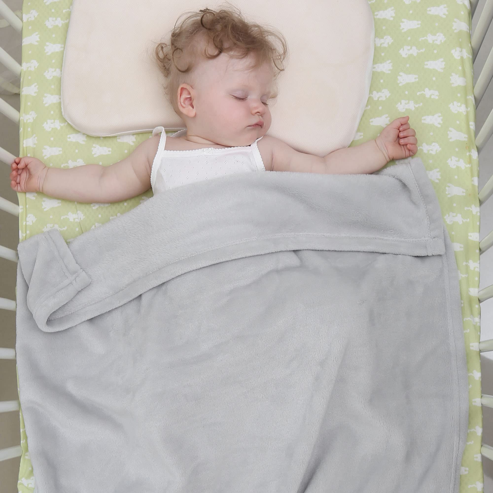 DaysU baby-skin-friendly material designed for daily use with comfort.