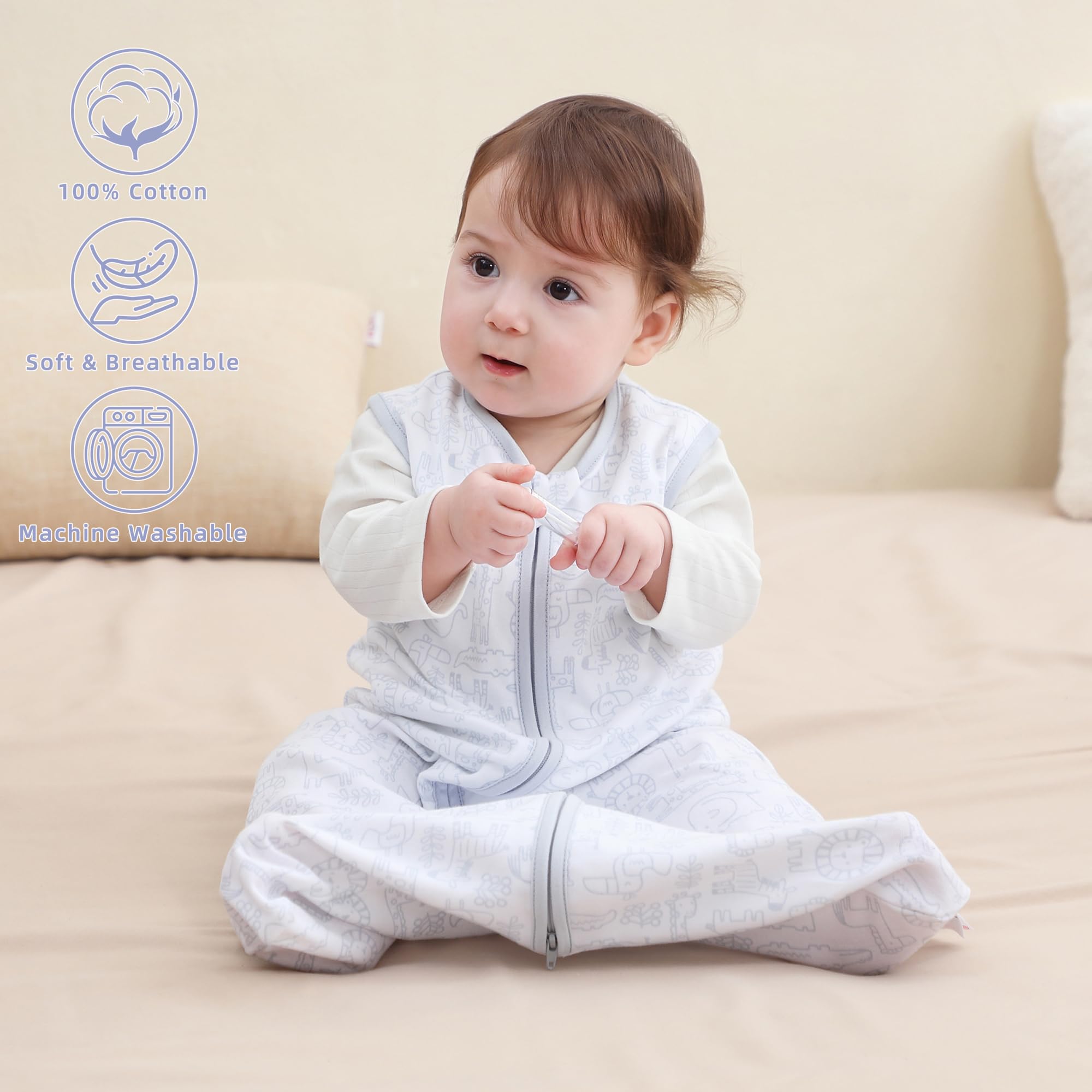 DaysU two-way zipper sleep sack enables easy dressing and quick diaper changes.