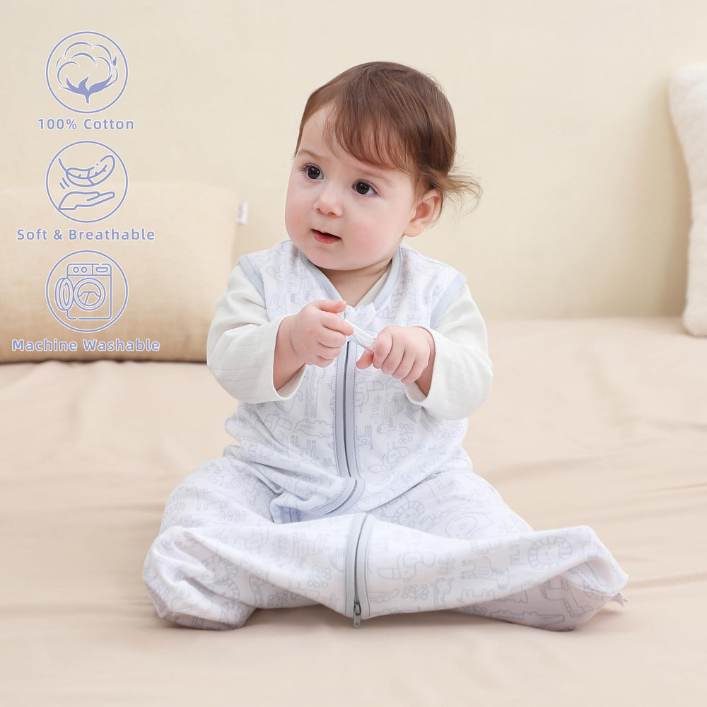 DaysU two-way zipper sleep sack enables easy dressing and quick diaper changes.