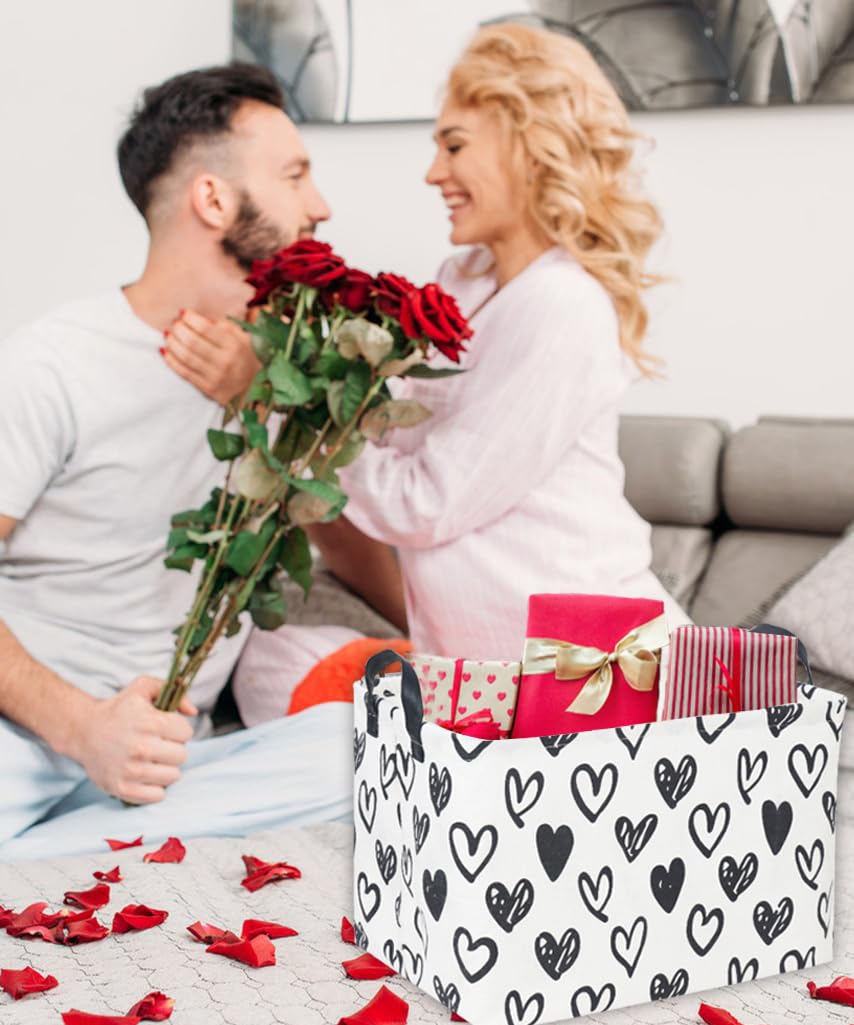 DDBASKET durable and machine-washable basket cleans quickly with a damp cloth.