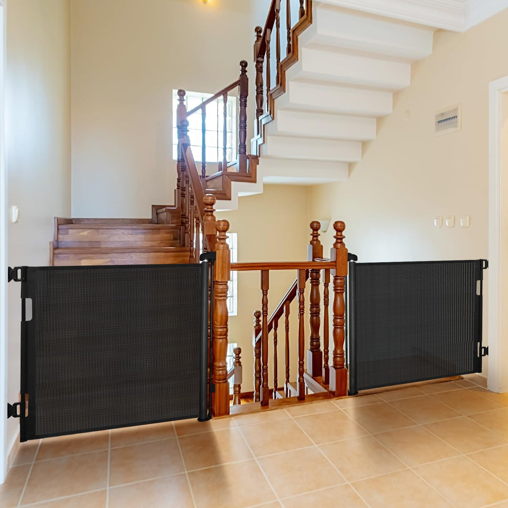 DEAR LOV retractable mesh design offers durable closure for kids and dogs.