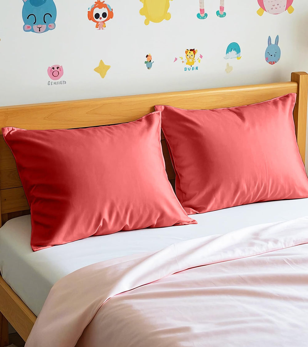 Deep Dream breathable toddler pillowcase suitable for all seasons.