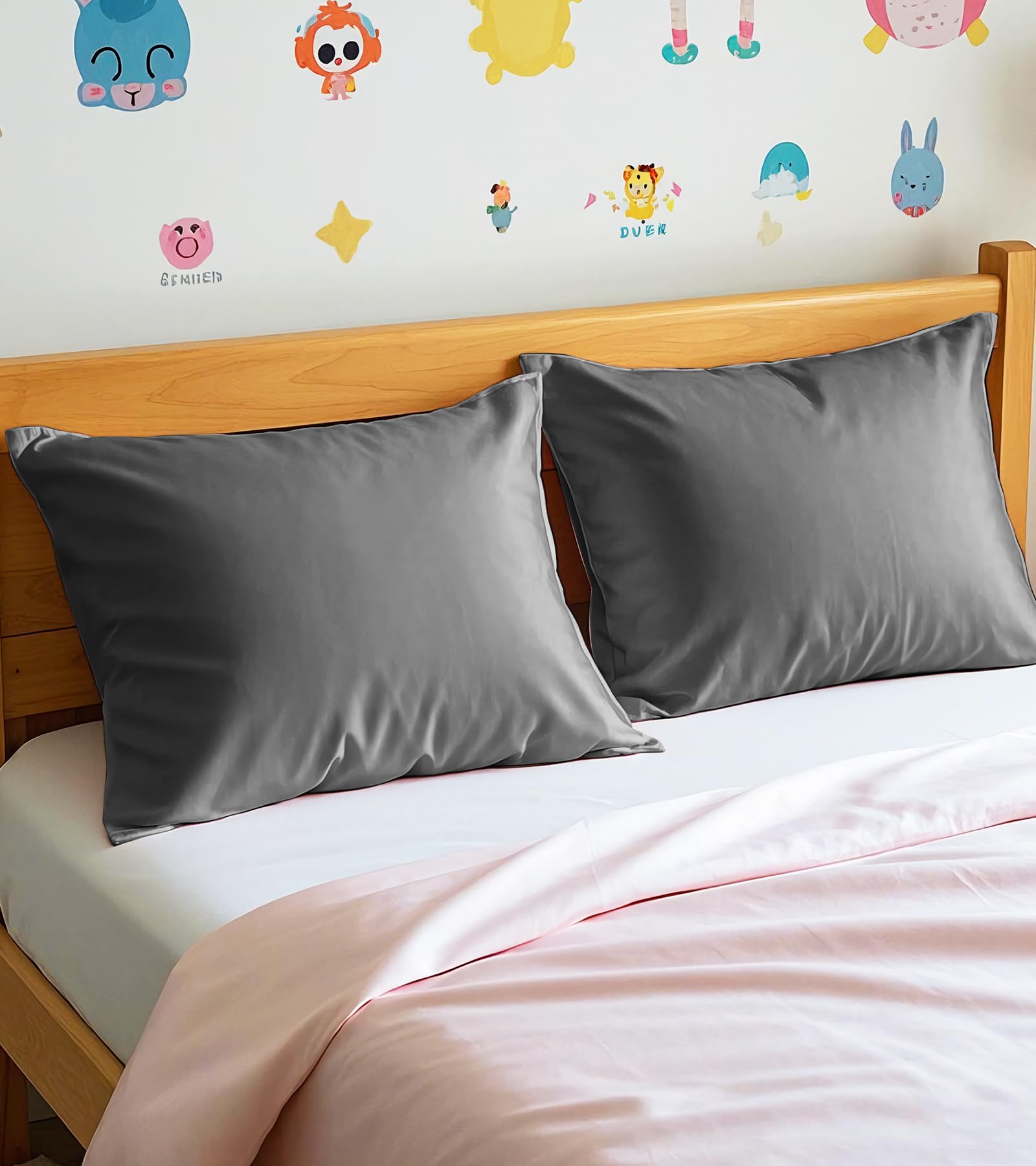 Deep Dream dark grey pillowcase color resists fading after washes.