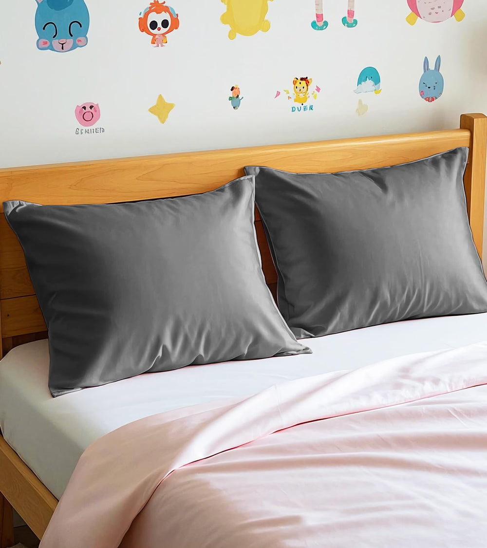 Deep Dream dark grey pillowcase color resists fading after washes.