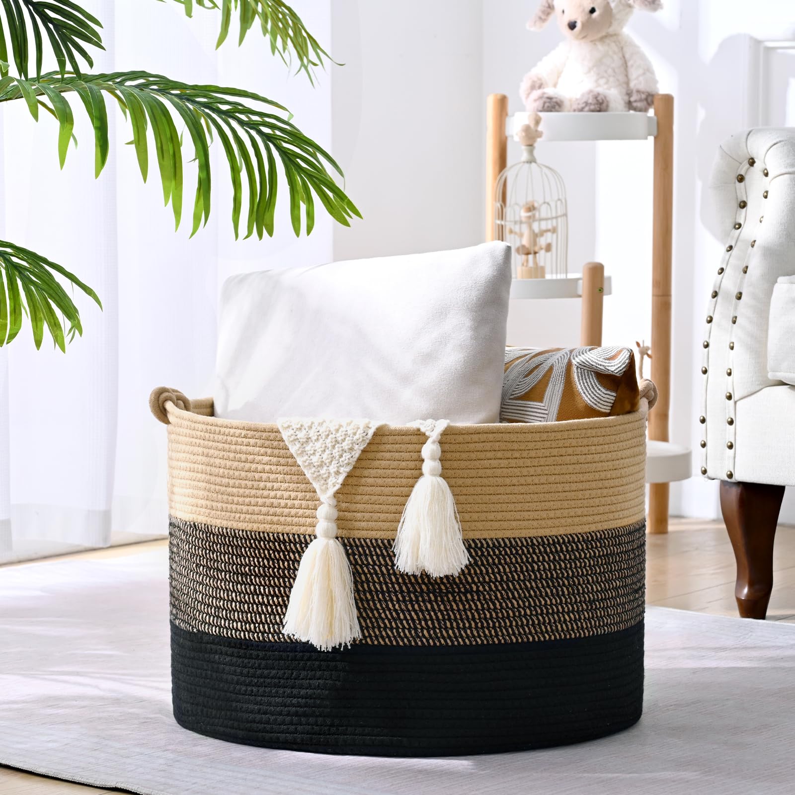 Degeyoyo woven storage basket 20x13 inches keeps blankets neatly organized.
