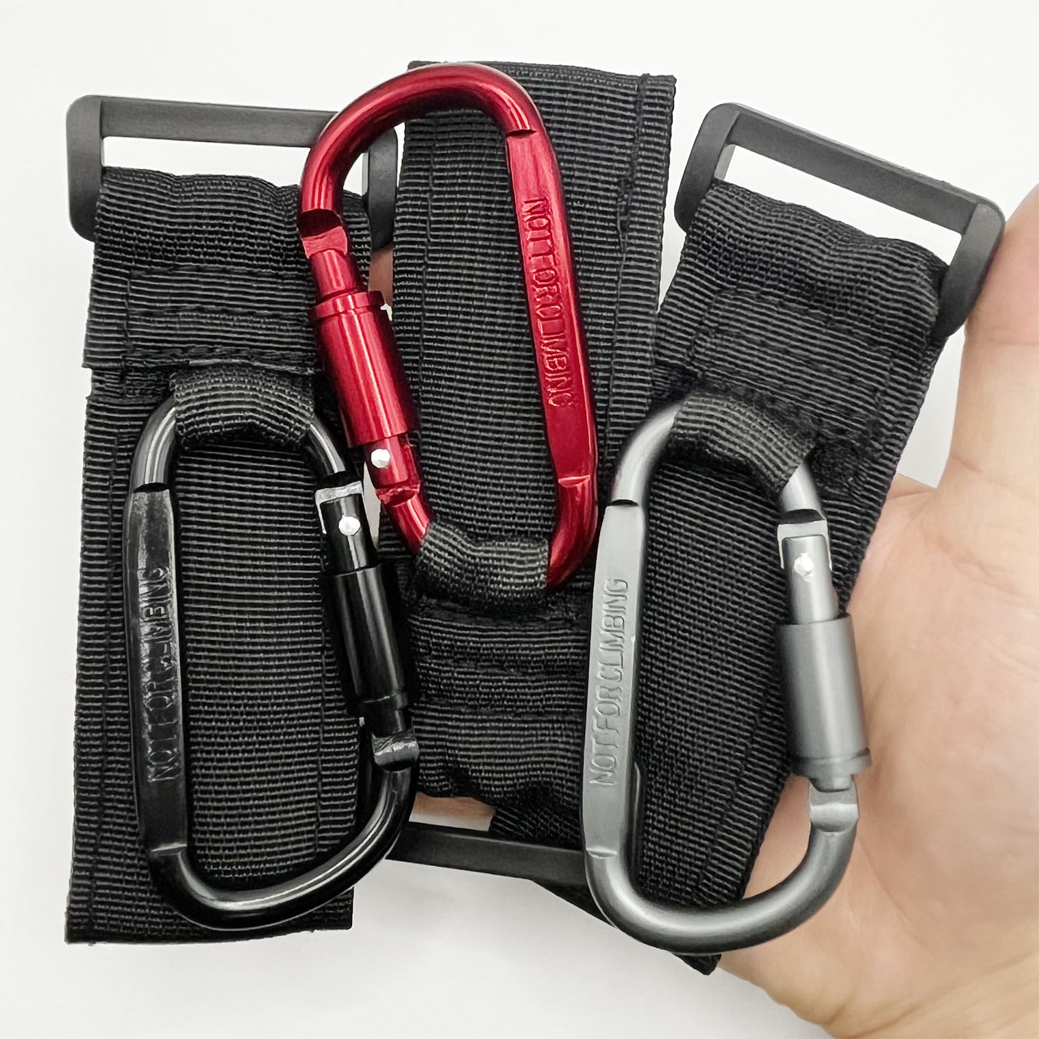 DEIHAALEN secure clip prevents items from slipping during busy outings.