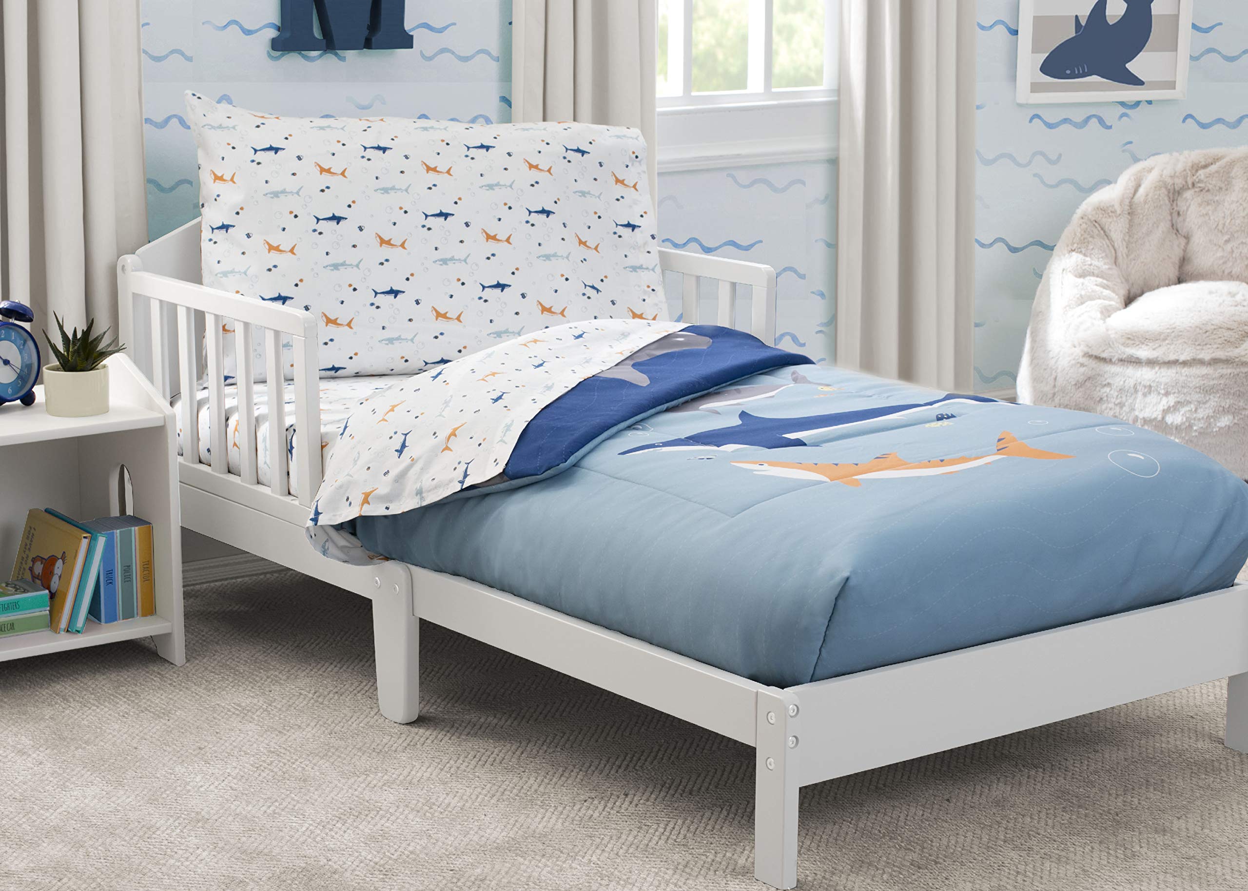 Delta Children quilt measures 51.5 by 27 inches for balanced coverage