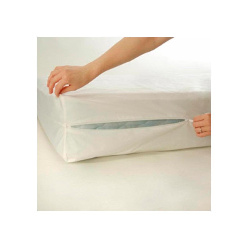 Dependable Essentials Deluxe waterproof layer protects mattress from spills