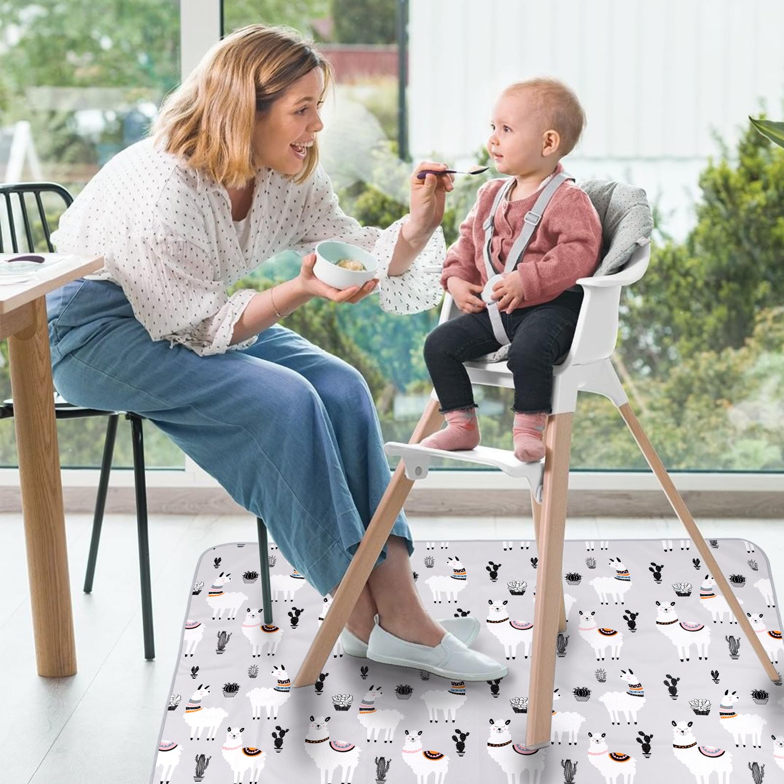 DFHY anti-slip silicone dots keep the mat stable during feeding.