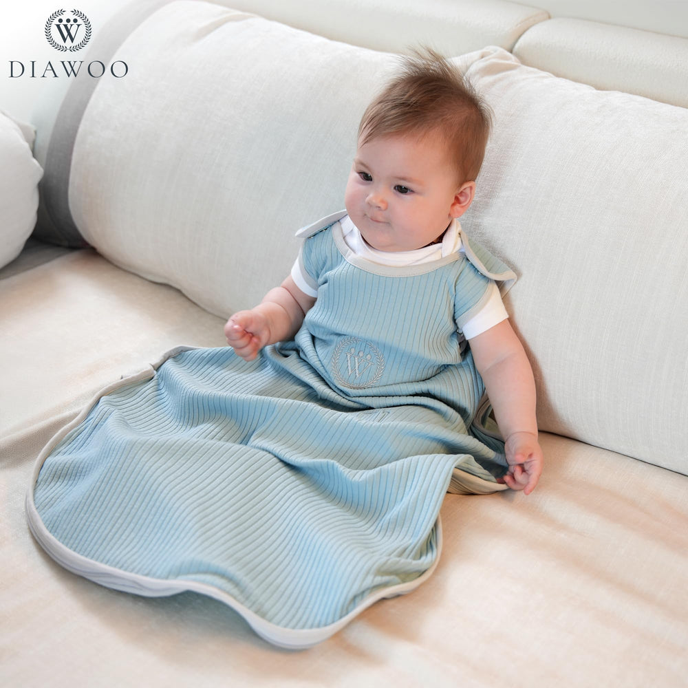 Diawoo Merino wool inner lining highlights hypoallergenic softness for delicate skin.