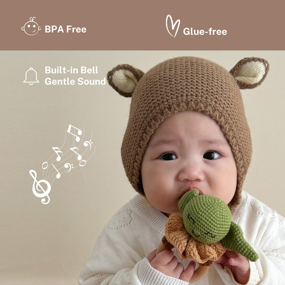 DICHA beech teething ring included for gentle chewing