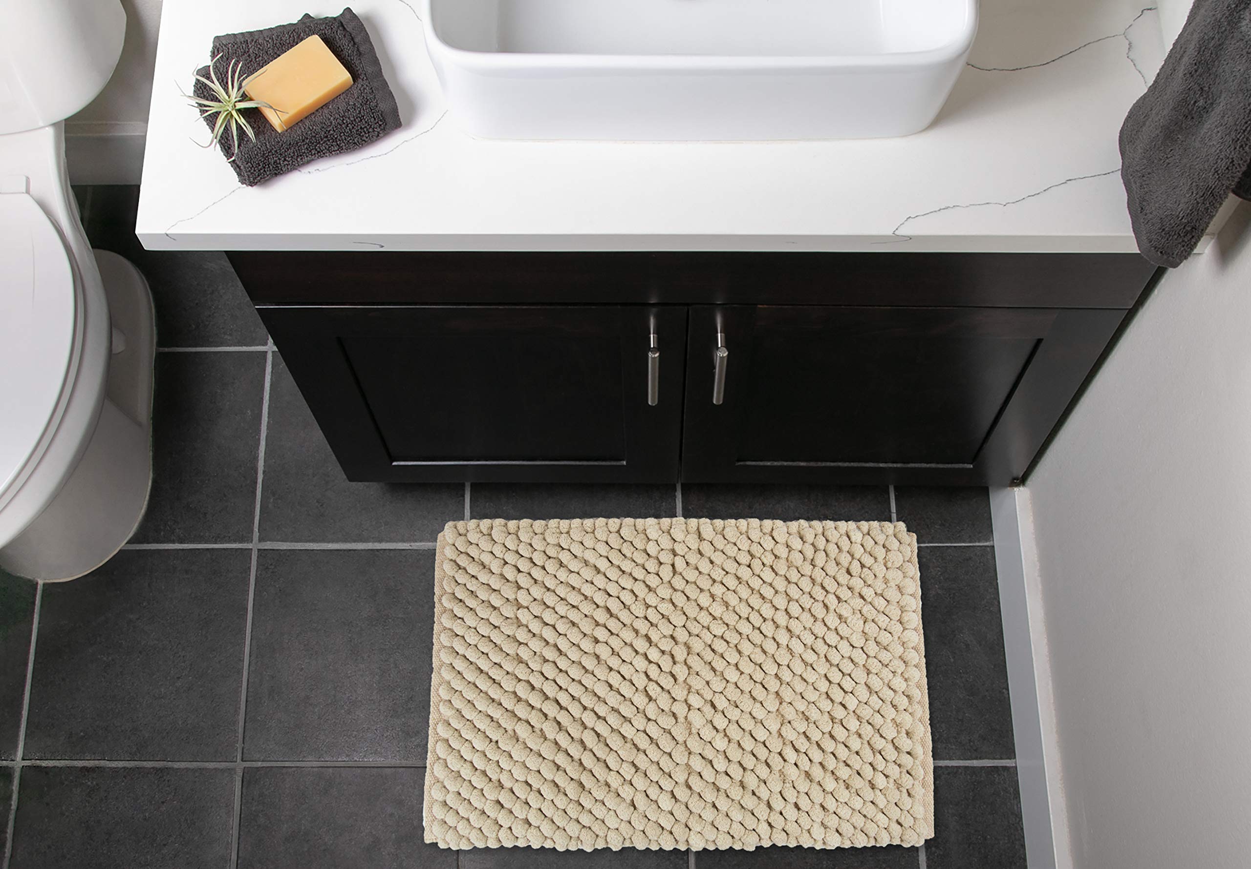 DII quick-dry bath mat helps protect floors from spills and splashes