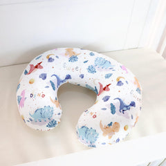 DILIMI soft fabric cover provides breathable comfort during feeding sessions.