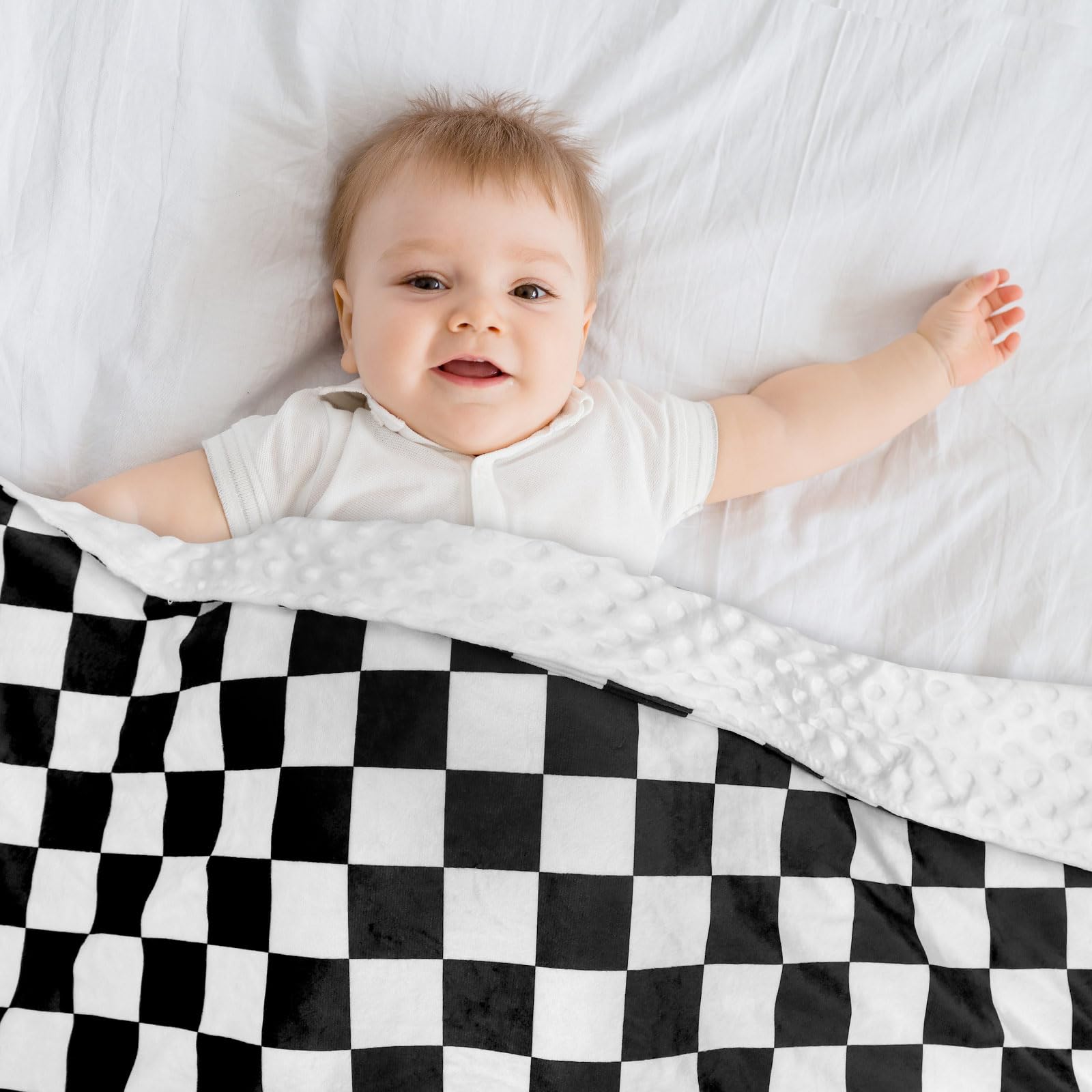 DILIMI checkered pattern adds modern charm to decor.