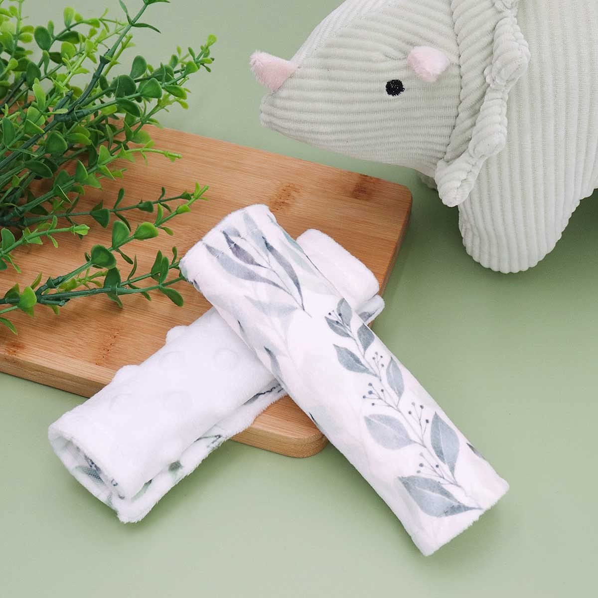 DILIMI baby strap cover with leaf design, ideal gift