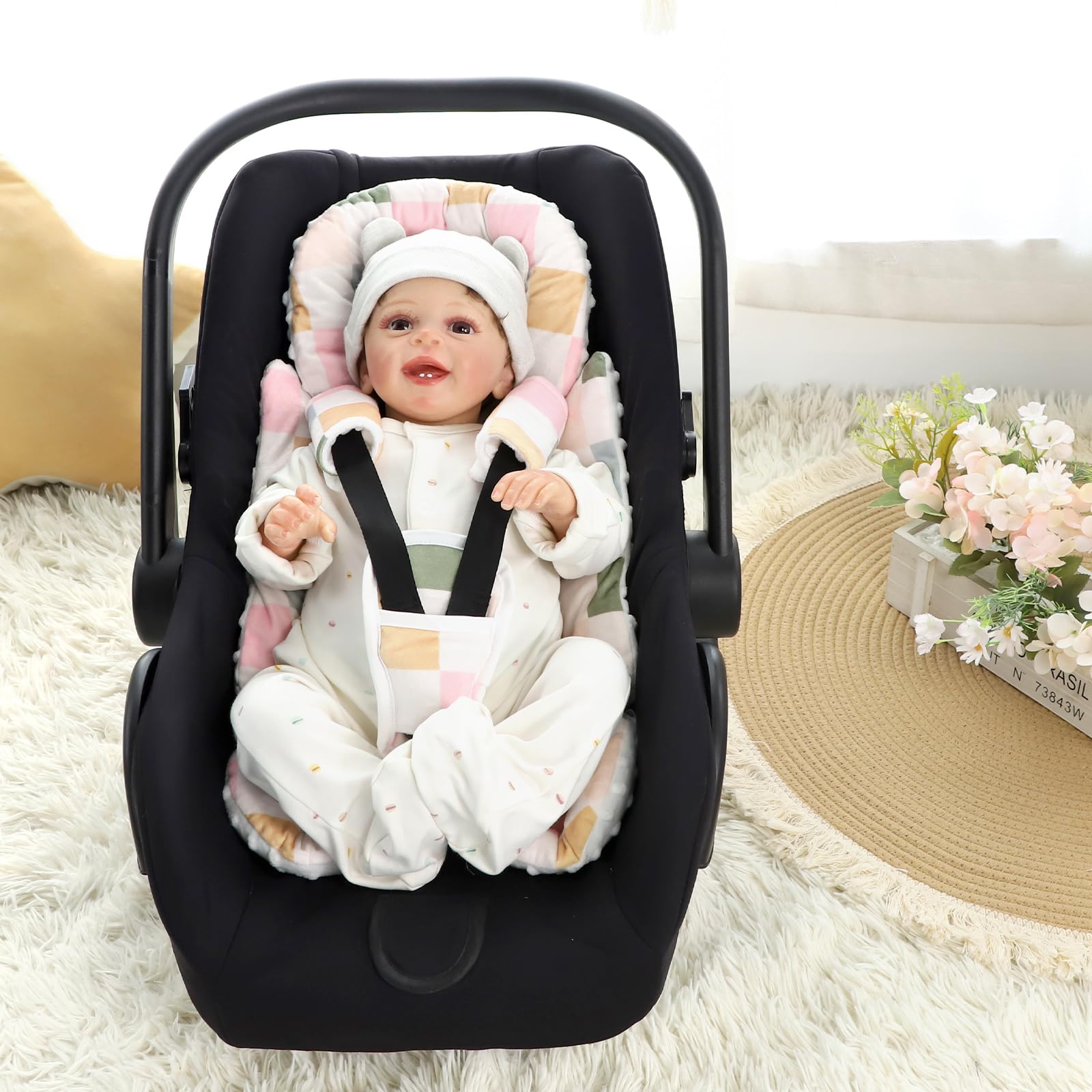 DILIMI compatible with most three-point and five-point harness systems for versatile travel.
