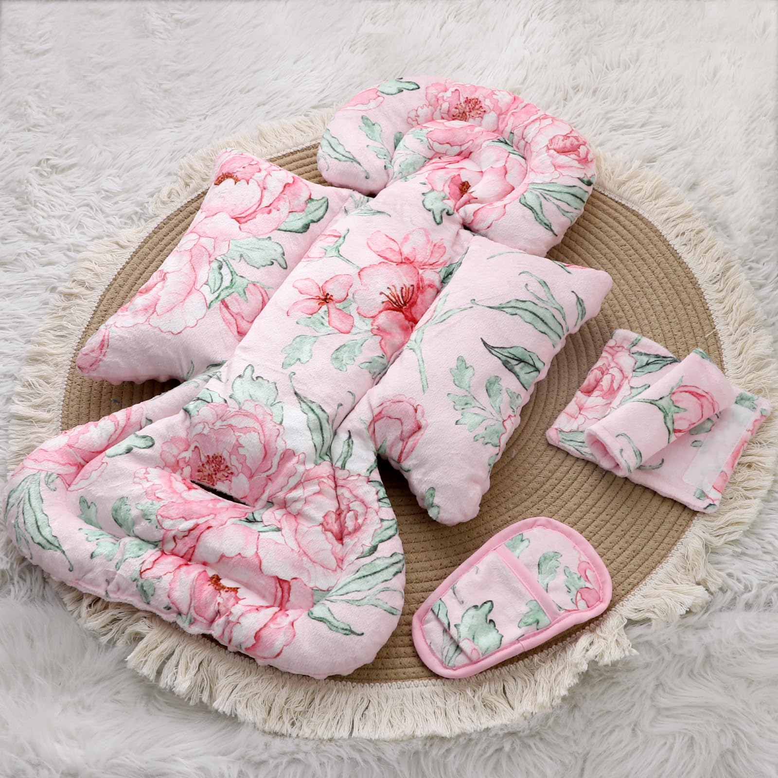 DILIMI soft-flannel and minky fabric offer two-sided warmth and breathability.