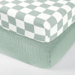 DILIMI muslin crib sheet in green checkered pattern, soft and breathable for baby skin.