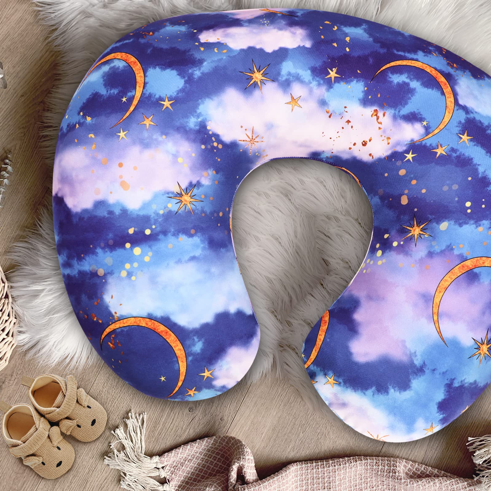 DILIMI nursing pillow cover complements any nursery with soft, durable fabric.