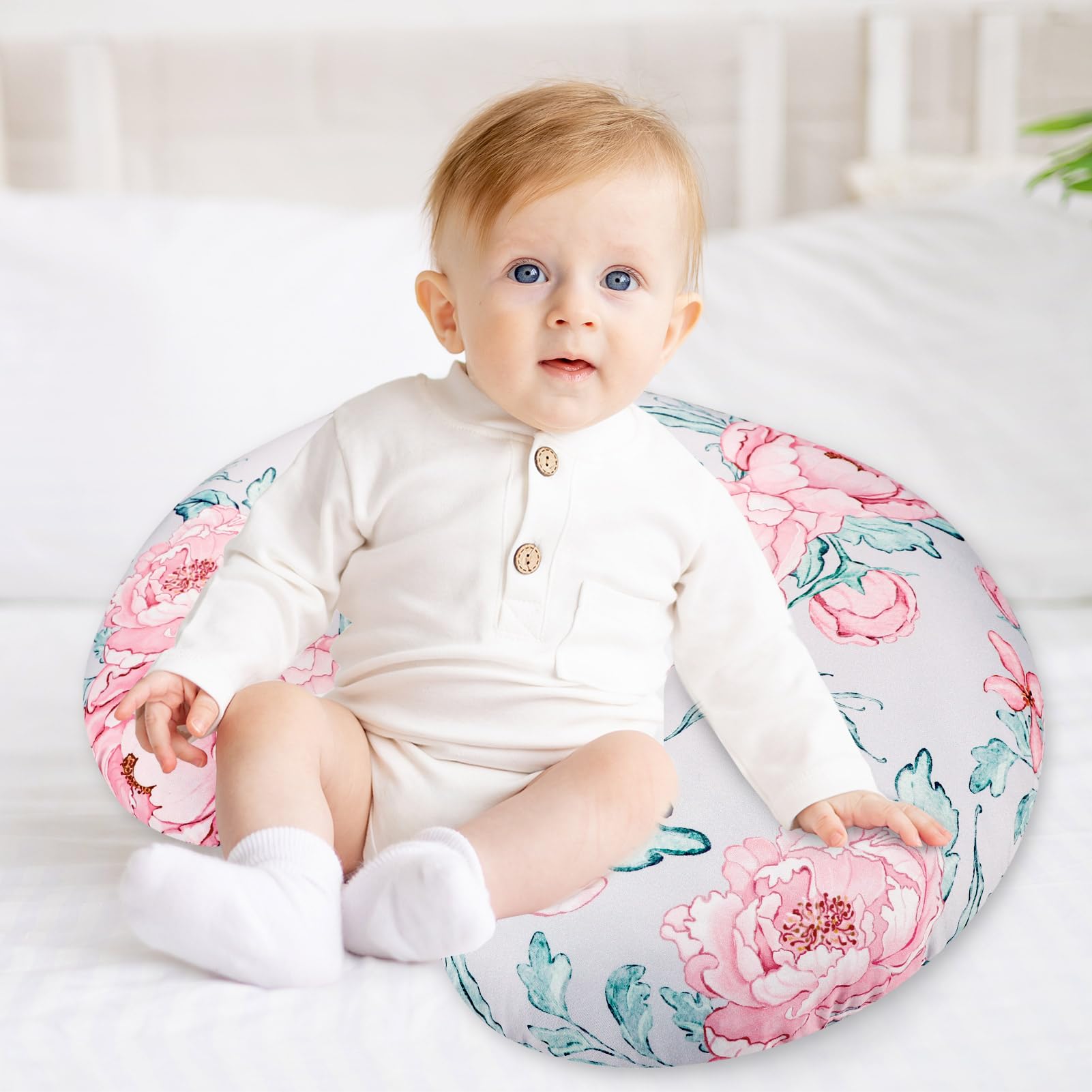 DILIMI cover makes a thoughtful baby registry gift for new parents.