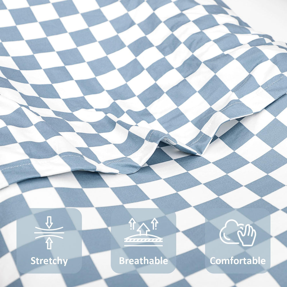 DILIMI removable slipcover shows envelope closure to protect baby's skin and simplify changes.