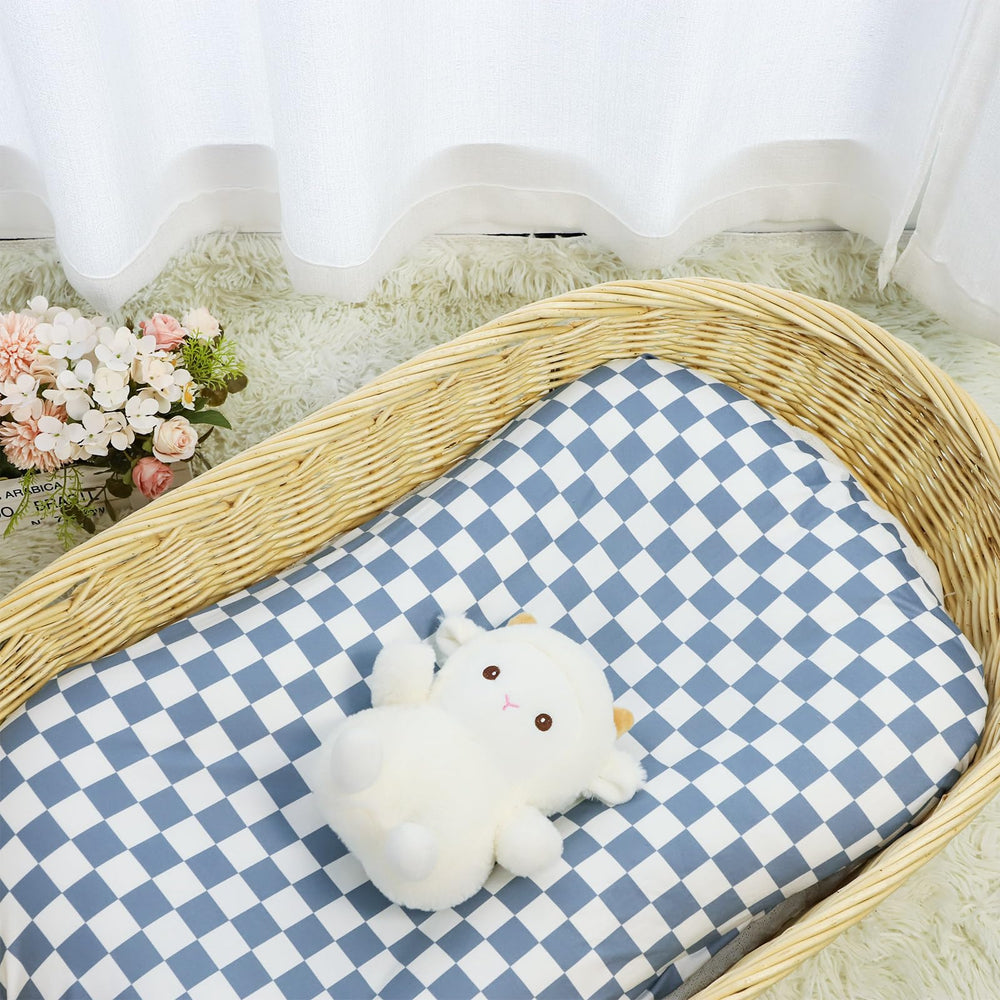 DILIMI soft polyester fabric delivers gentle, breathable touch for delicate skin.