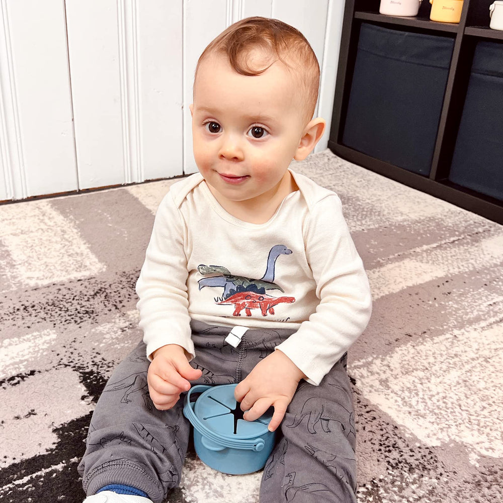 Dilovely 9 ounce smoke blue cup fits growing toddlers.