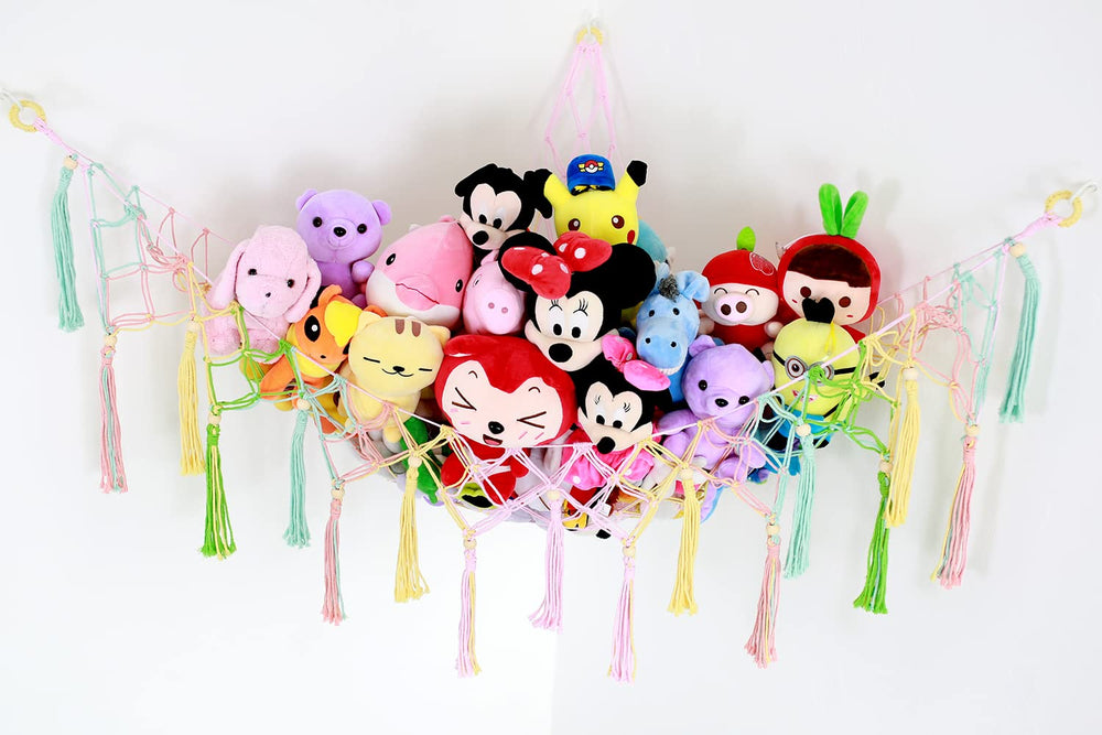 Diocos large-capacity hammock holds many plush toys without floor clutter.