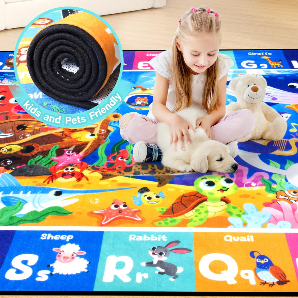 Diysani Washable Play Mat cleans easily after busy sessions.