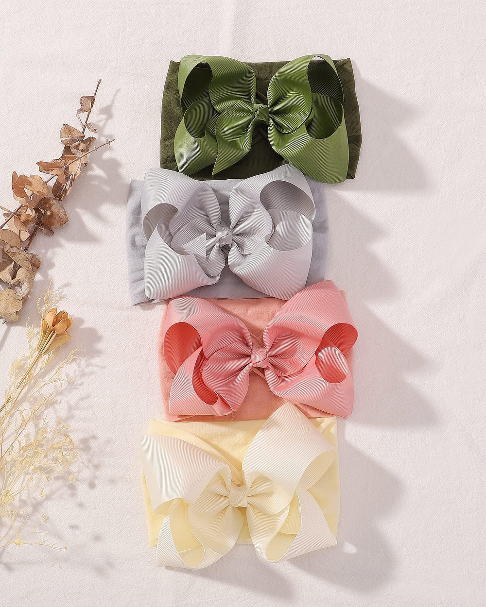 doboi baby headband handmade ribbon bow close-up and craftsmanship