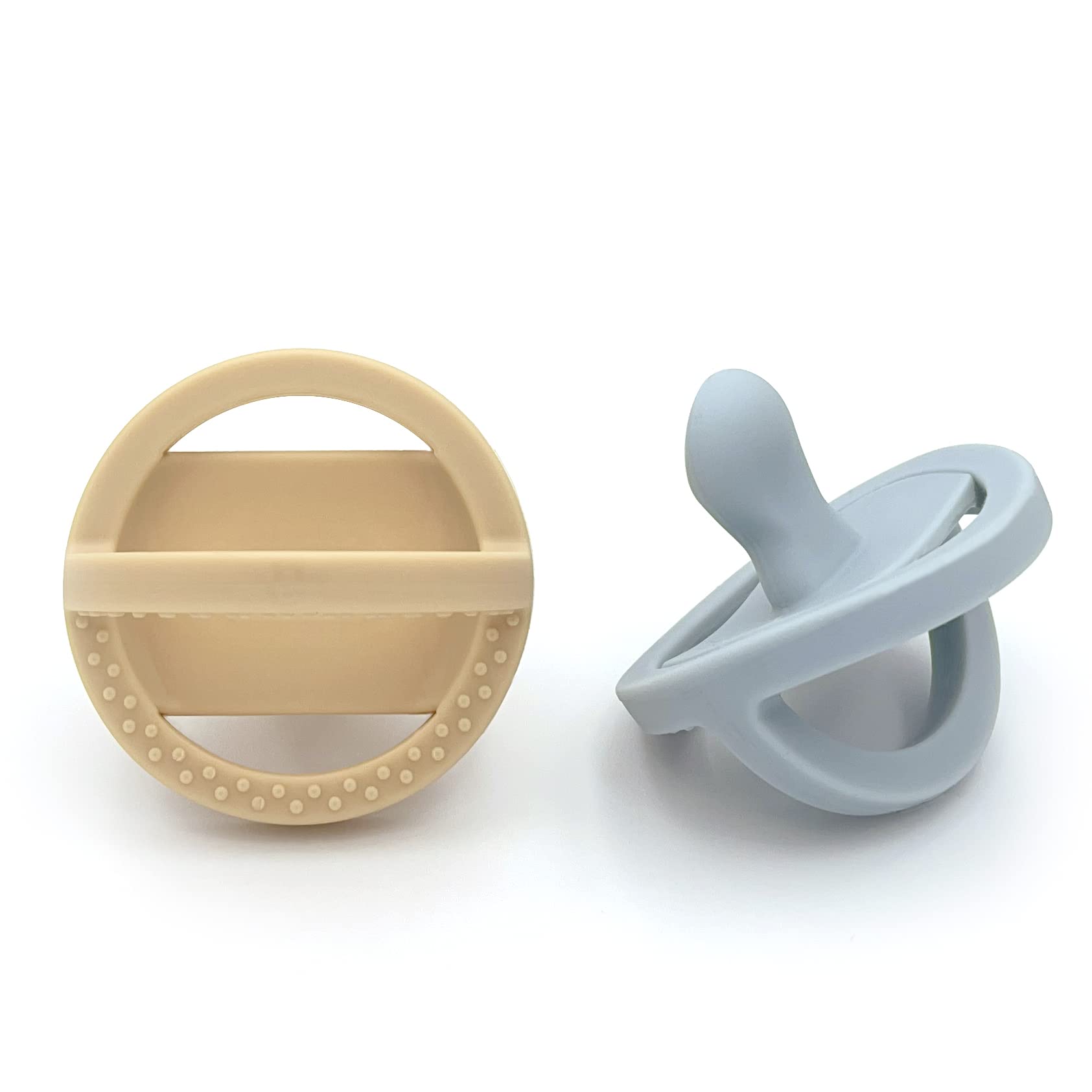 DODDLE & CO London Classic Pacifier angled handle for easy grip and soothing comfort.
