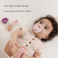 DODDLE & CO London Classic Pacifier BPA-free design for peace of mind.