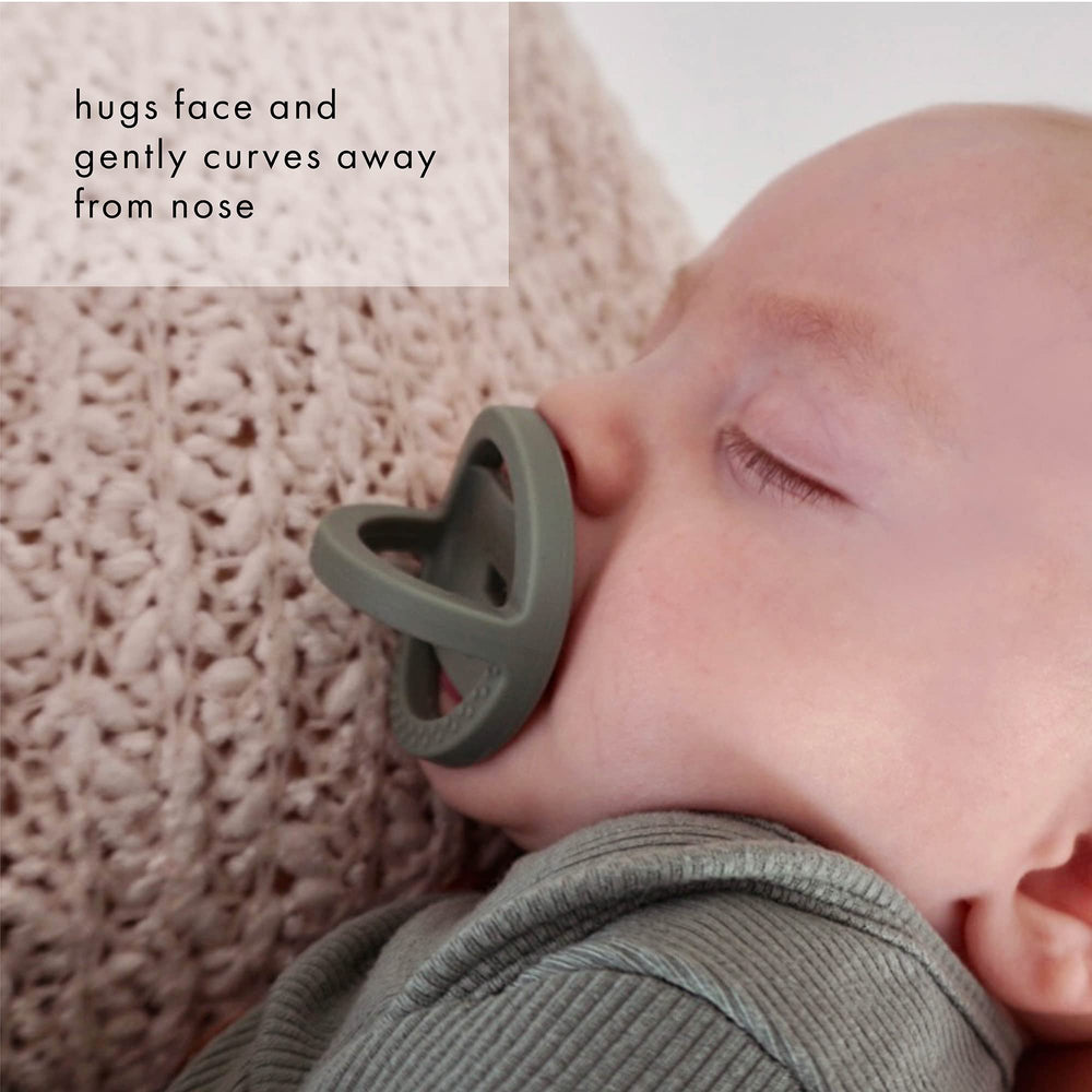 DODDLE & CO London Classic Pacifier earth-tone colors for subtle style.