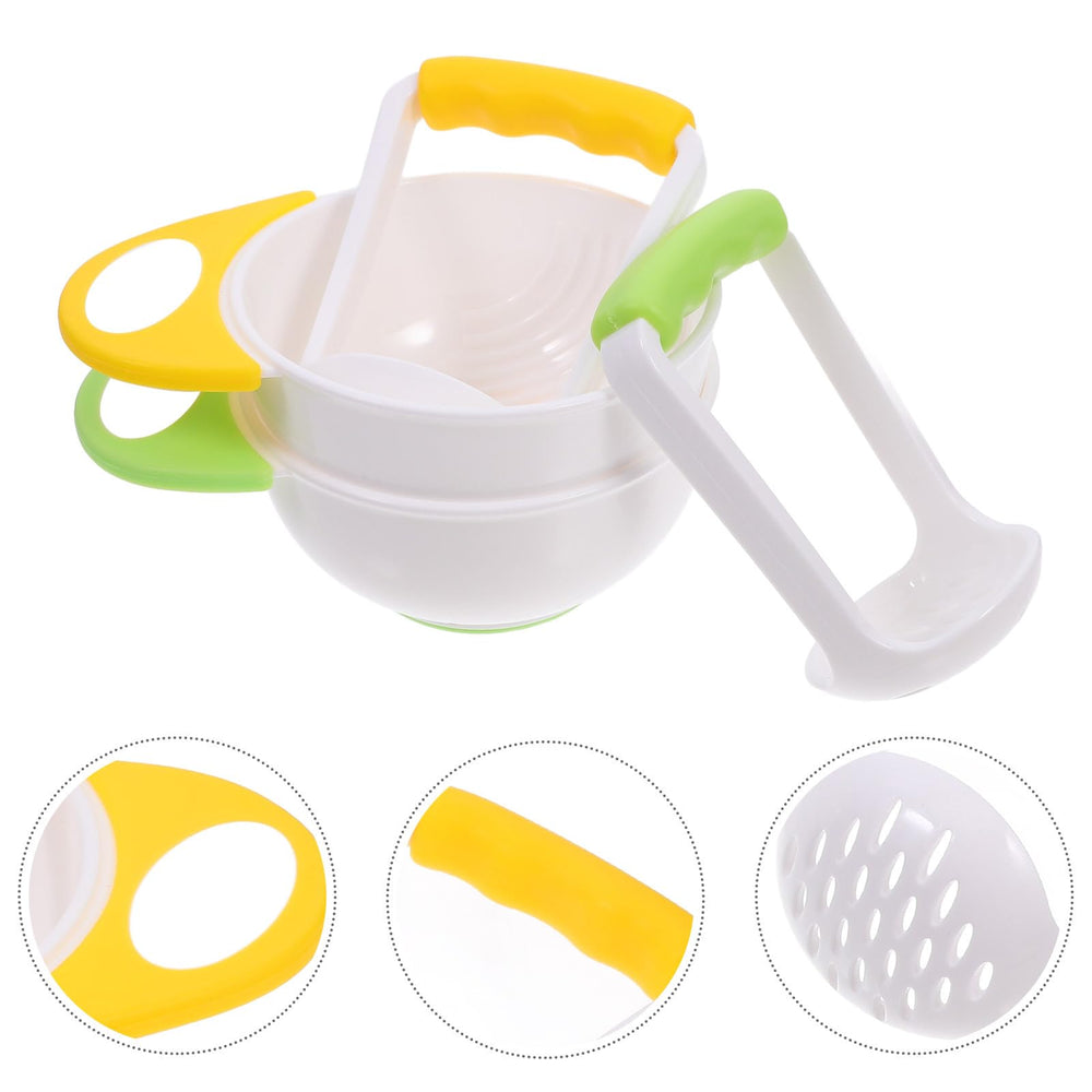 On-the-go practicality ideal for travel meals and family picnics.