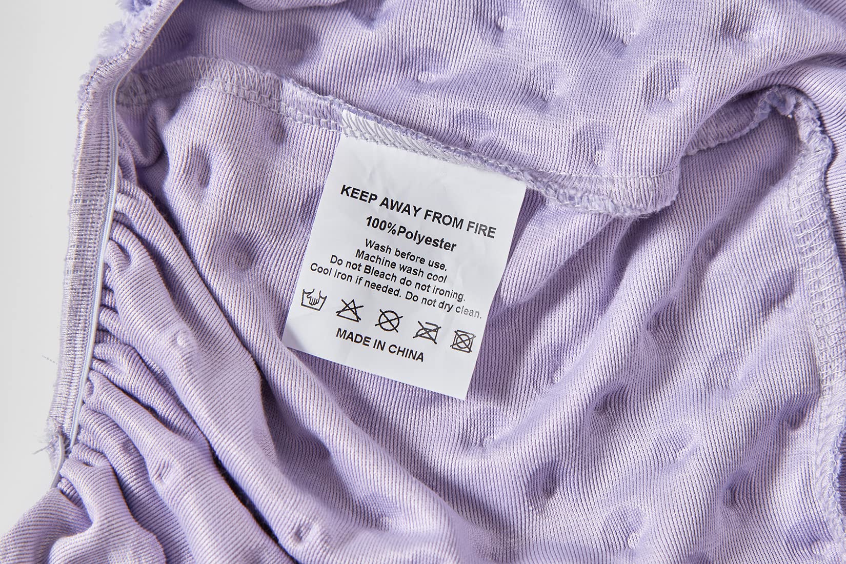DONOMILO snug-fit with elastic stitching maintains a clean, secure cover.
