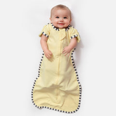 DONOMILO two-way zipper enables quick diaper changes with ease.
