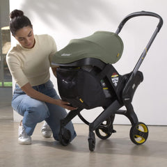DOONA carry handle offers easy transport when detached.
