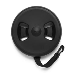 DOONA wheel covers in use protect the car interiors during outings.