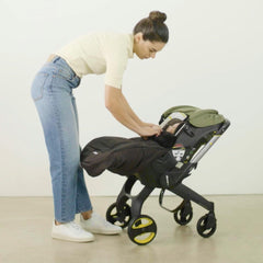 DOONA winter cover with adjustable snap collar for customizable fit and easy care