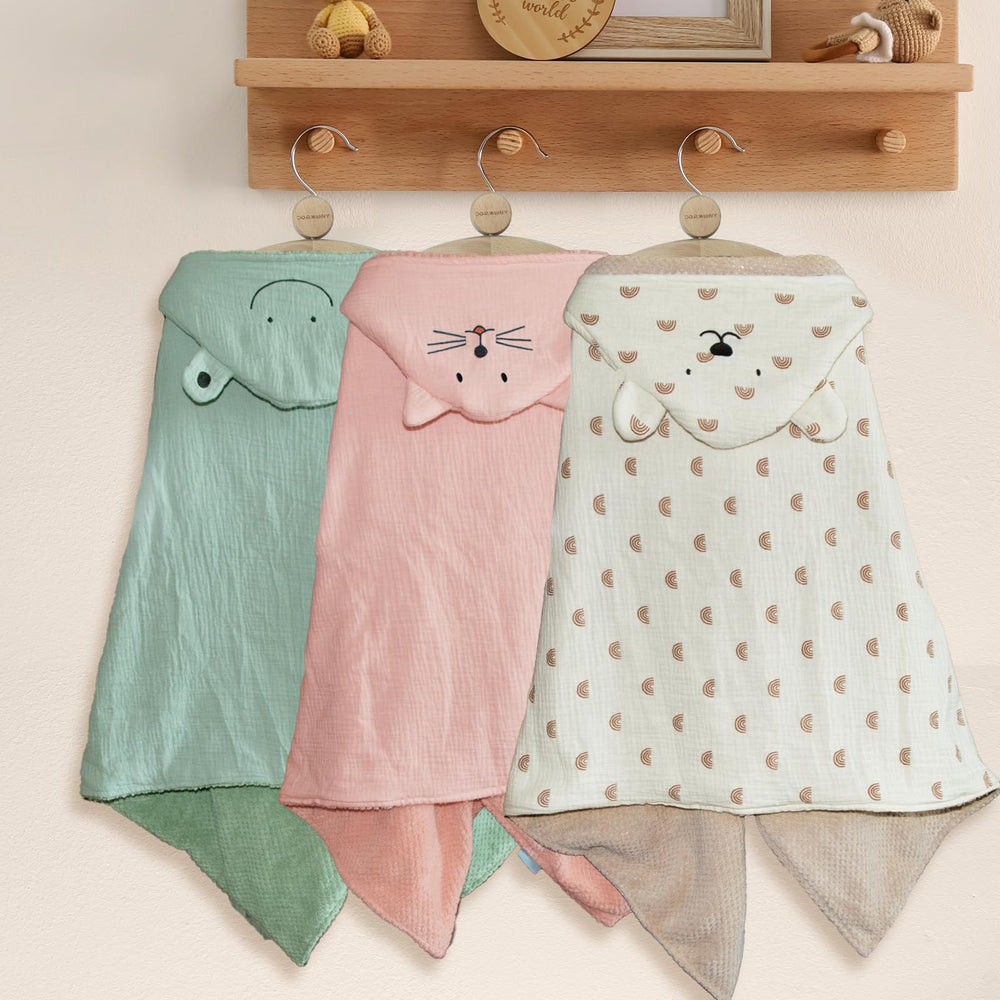 Dormlony cozy bath-time towel with flannel lining for baby.