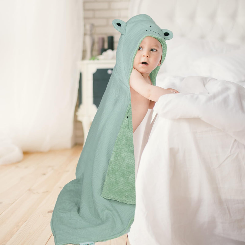 Dormlony machine-washable hooded towel makes baby care easy.
