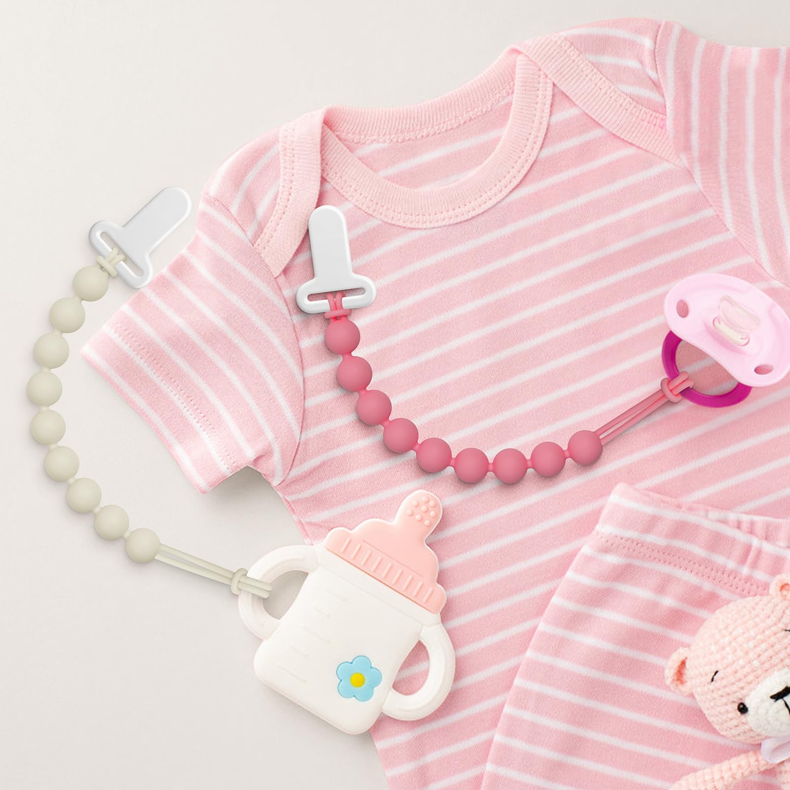 Draklary 4-pack fits most pacifiers and ages from newborns to 36 months.