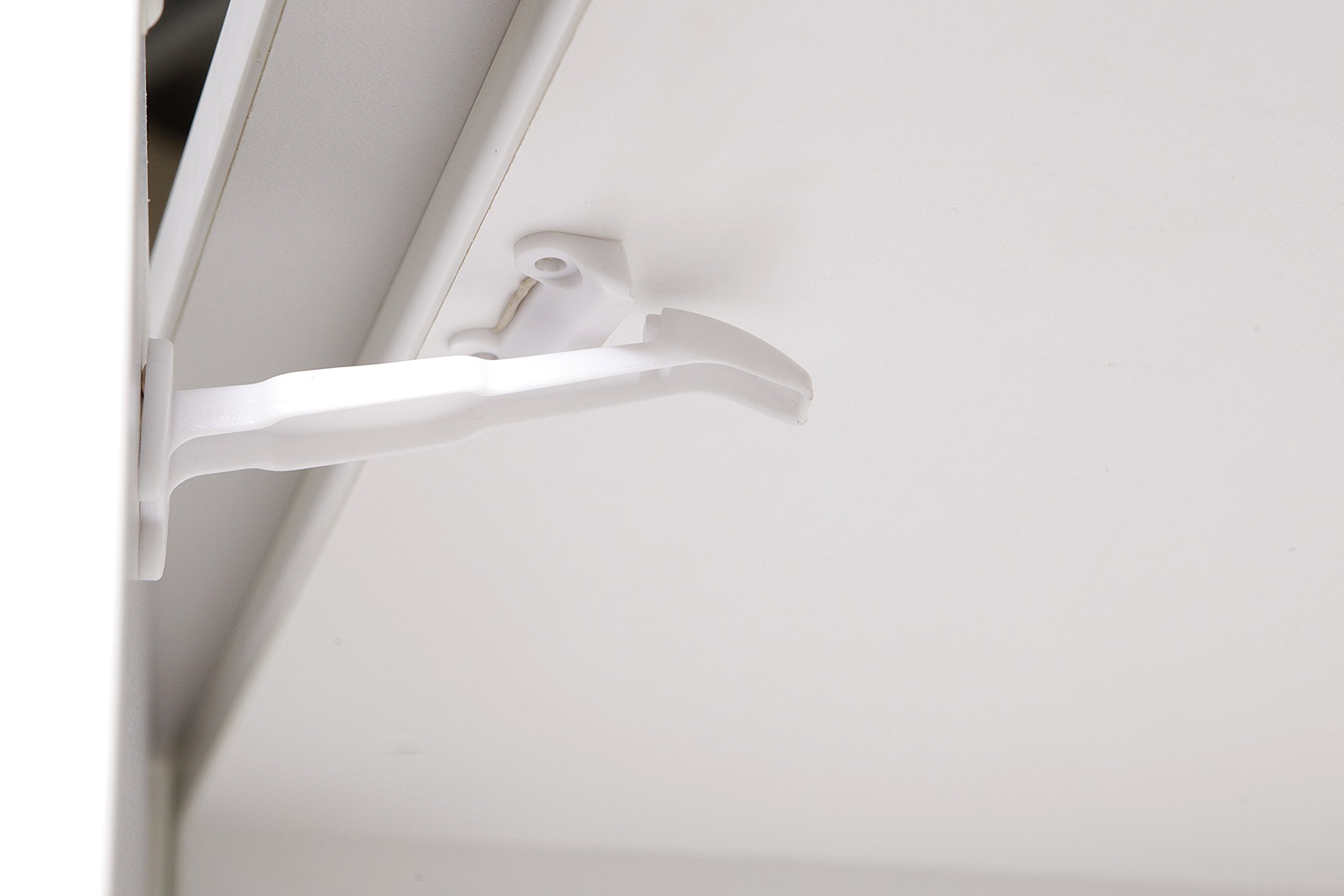 Dreambaby Secure Catches fit top drawers with ease for safer spaces.