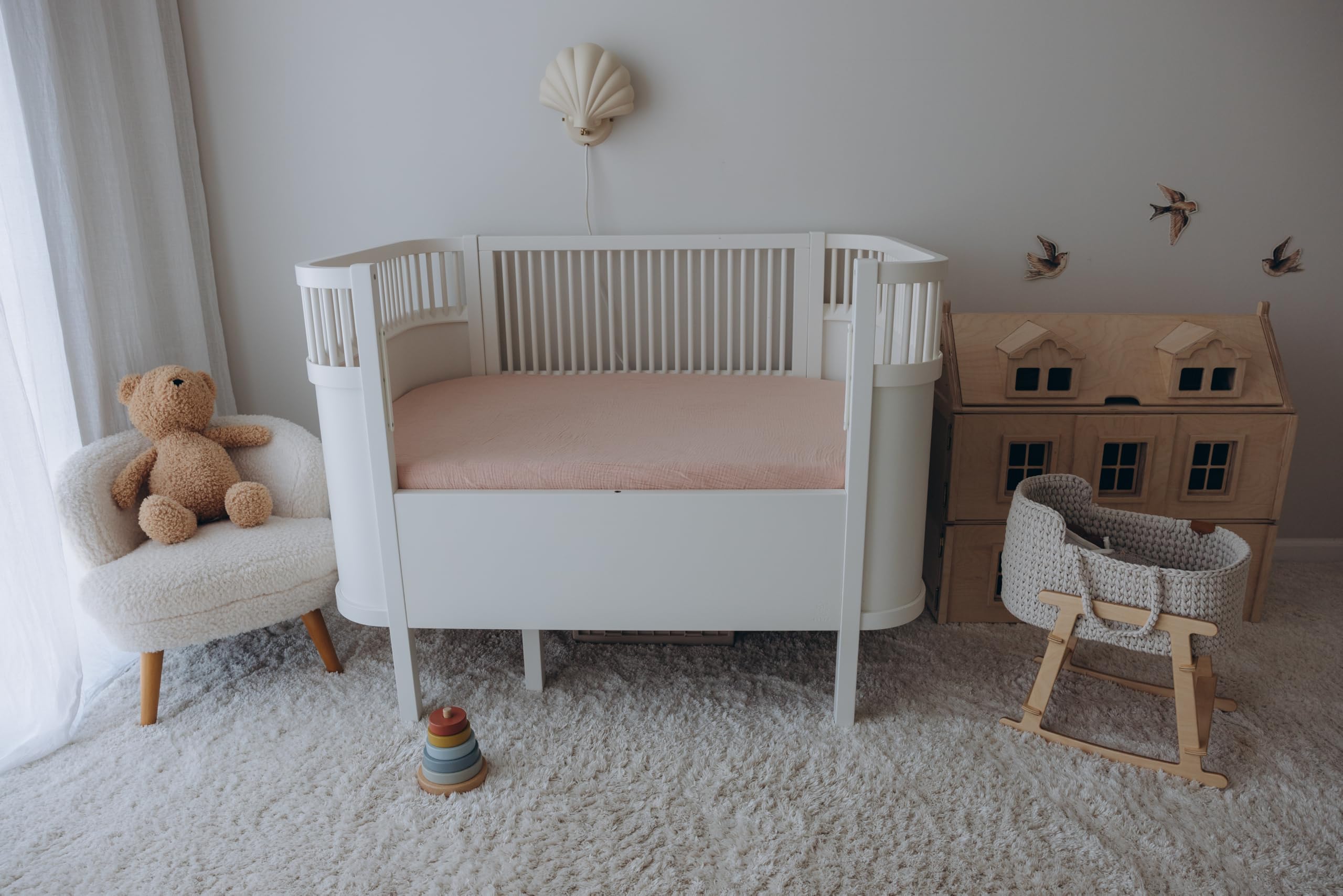 Dreamology crib sheets machine wash dry, easy care.