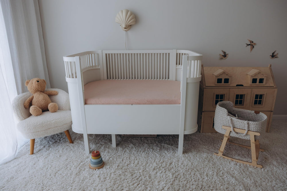 Dreamology crib sheets machine wash dry, easy care.